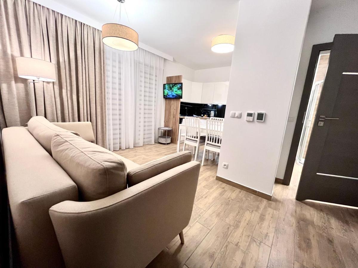 Simba&Lea Apartament 尤斯托尼莫斯基 外观 照片