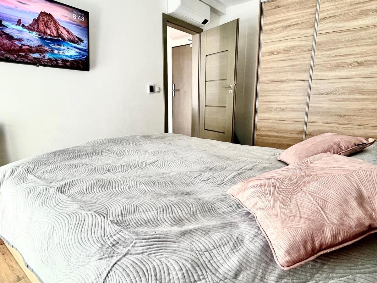 Simba&Lea Apartament 尤斯托尼莫斯基 外观 照片